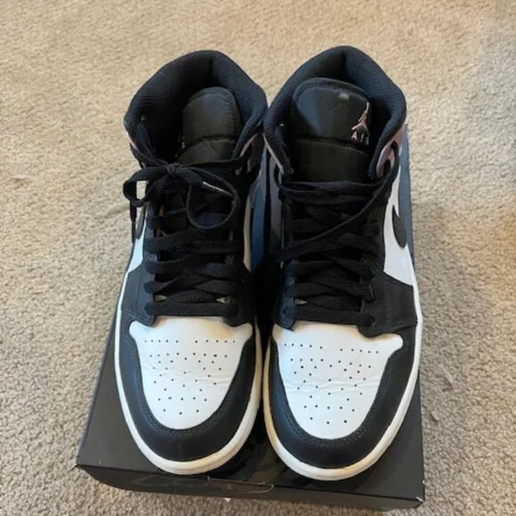 NIKE Air Jordan 1  Mid SE - Picture 2 of 5